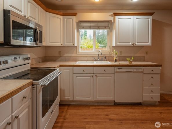 11823 SE 204th Street, Kent WA 98031