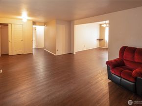 11823 SE 204th Street, Kent WA 98031