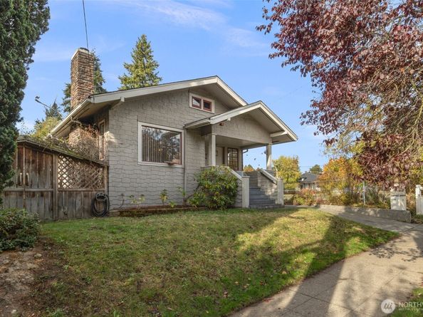 8007 Fremont Avenue N, Seattle WA 98103