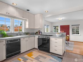 8007 Fremont Avenue N, Seattle WA 98103