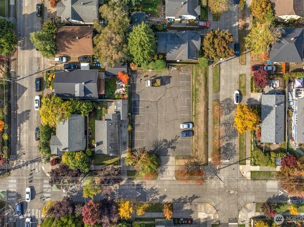 8007 Fremont Avenue N, Seattle WA 98103