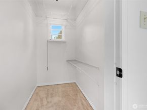 8007 Fremont Avenue N, Seattle WA 98103