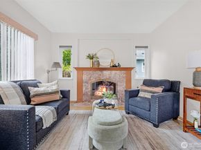 8007 Fremont Avenue N, Seattle WA 98103