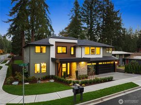 12127 NE 65th Street, Kirkland WA 98033