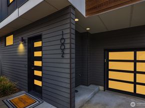 1002 5th Avenue N, Seattle WA 98109