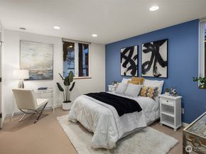 1002 5th Avenue N, Seattle WA 98109