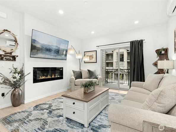 1845 SE 12th Place H204, North Bend WA 98045