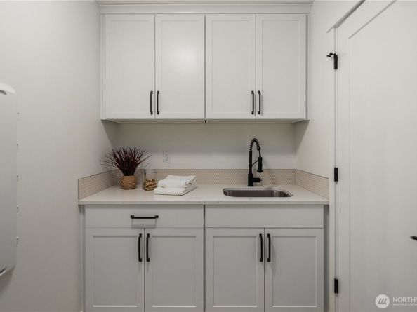 4215 220th Place SE, Bothell WA 98021