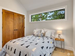 10719 2nd Avenue NW, Seattle WA 98177