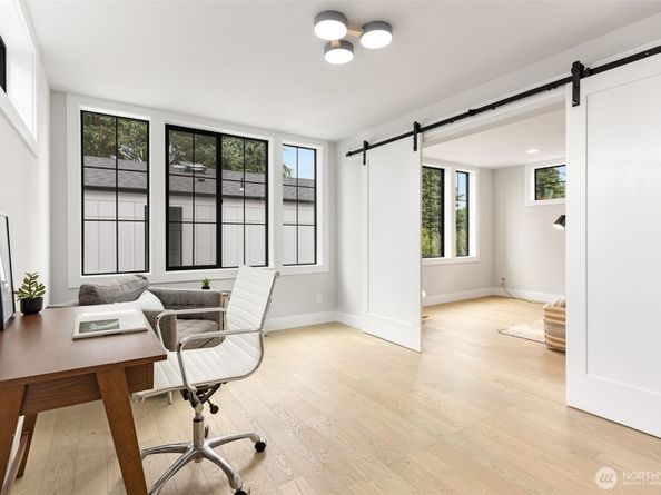 10719 2nd Avenue NW, Seattle WA 98177