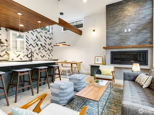 10719 2nd Avenue NW, Seattle WA 98177