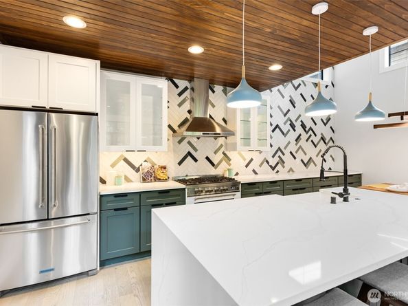 10719 2nd Avenue NW, Seattle WA 98177