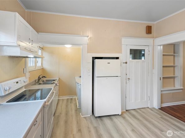 1102 Highland Avenue, Bremerton WA 98337