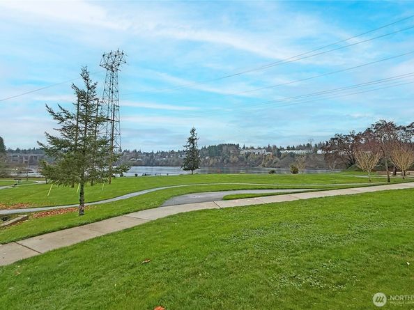 1102 Highland Avenue, Bremerton WA 98337