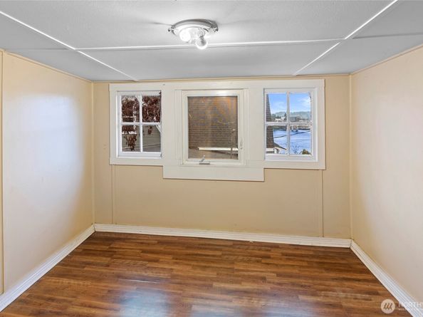 1102 Highland Avenue, Bremerton WA 98337