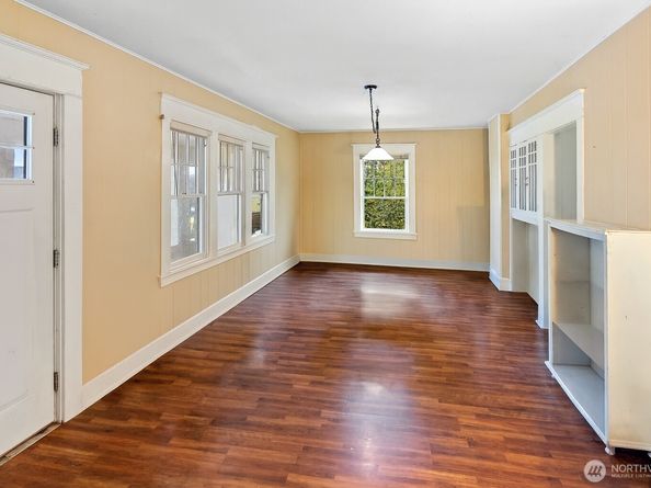 1102 Highland Avenue, Bremerton WA 98337