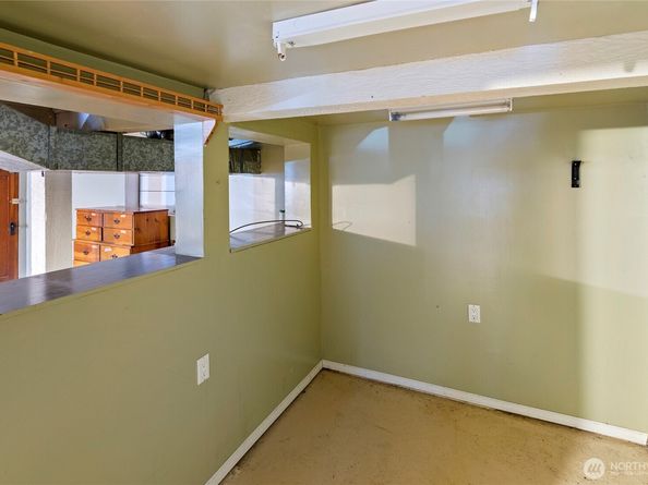 1102 Highland Avenue, Bremerton WA 98337