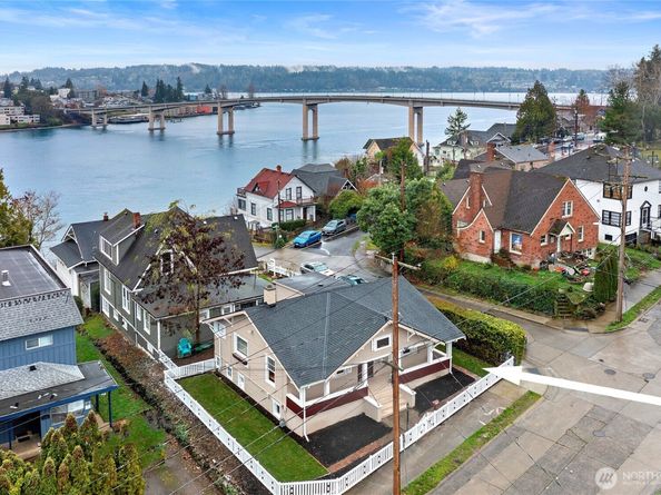 1102 Highland Avenue, Bremerton WA 98337