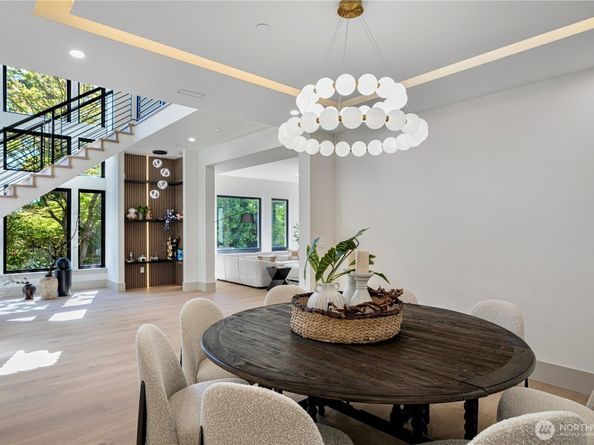 8456 SE 40th Street, Mercer Island WA 98040