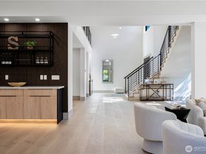 8456 SE 40th Street, Mercer Island WA 98040
