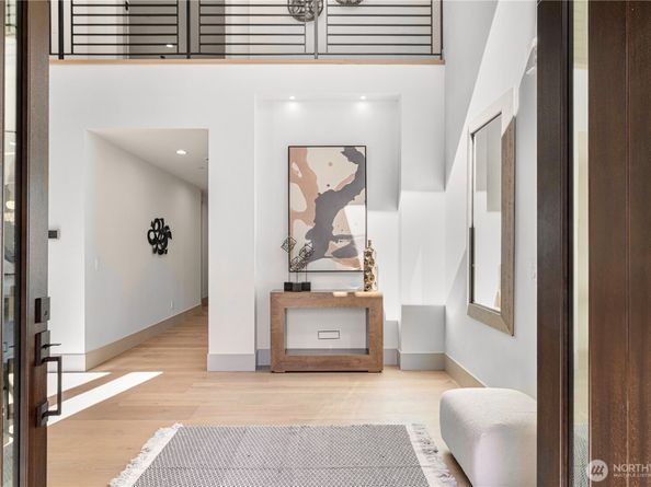 8456 SE 40th Street, Mercer Island WA 98040