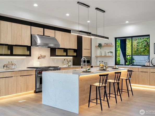 8456 SE 40th Street, Mercer Island WA 98040