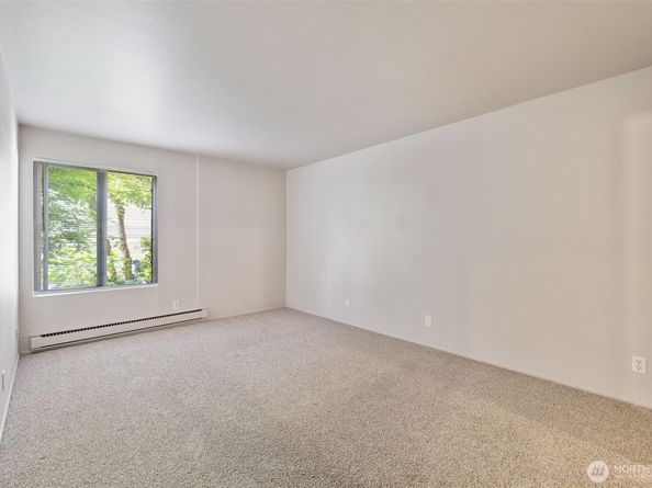 8516 196th Street SW 105, Edmonds WA 98026