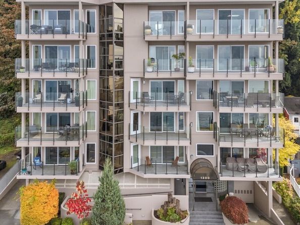 1300 Alki Avenue SW 201, Seattle WA 98116