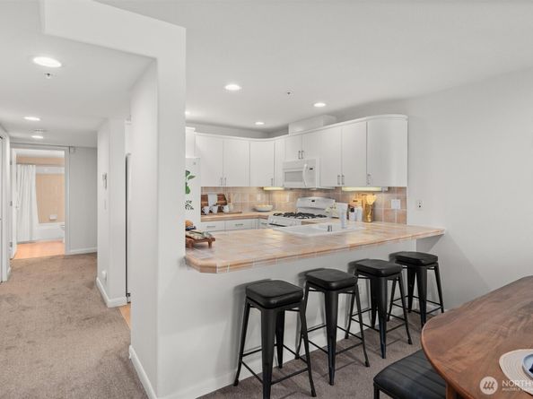 1300 Alki Avenue SW 201, Seattle WA 98116