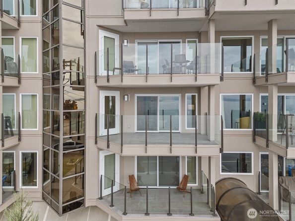 1300 Alki Avenue SW 201, Seattle WA 98116