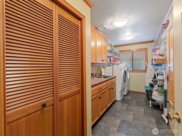 9804 Marine View Drive, Mukilteo WA 98275