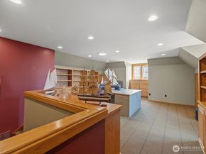 9804 Marine View Drive, Mukilteo WA 98275