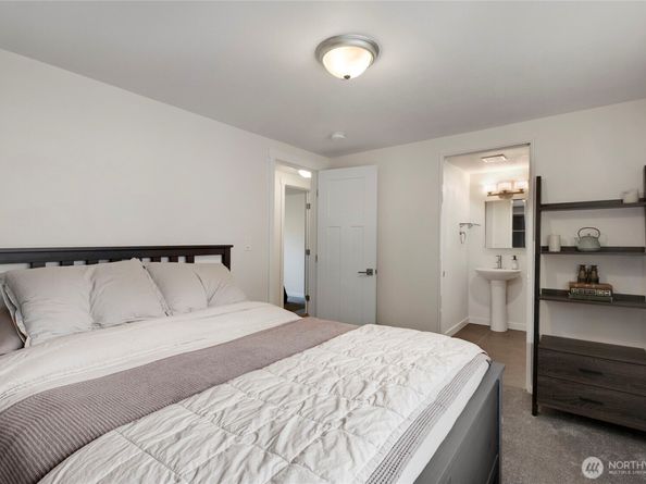 3029 NE 133rd Street, Seattle WA 98125