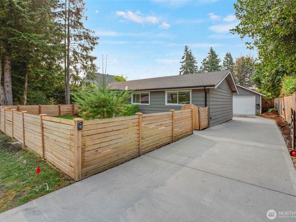 3029 NE 133rd Street, Seattle WA 98125