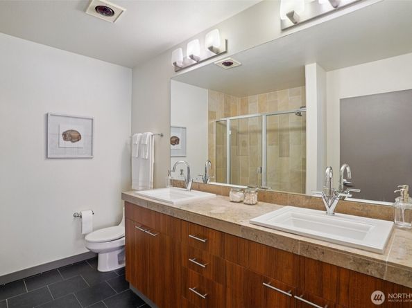 4217 Fremont Avenue N 2, Seattle WA 98103
