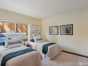 4217 Fremont Avenue N 2, Seattle WA 98103