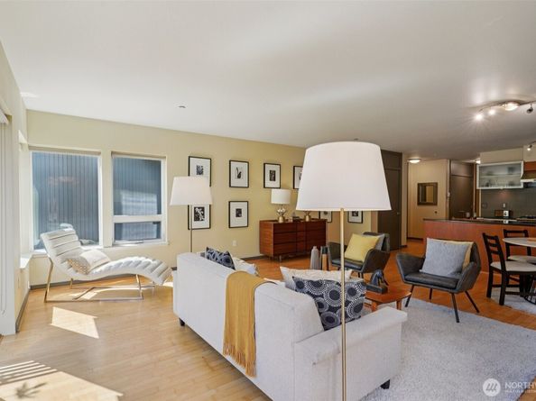 4217 Fremont Avenue N 2, Seattle WA 98103