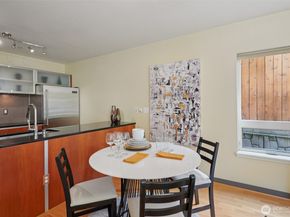 4217 Fremont Avenue N 2, Seattle WA 98103