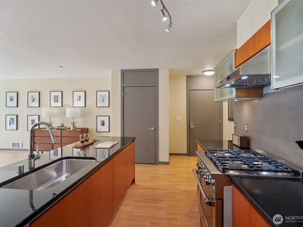 4217 Fremont Avenue N 2, Seattle WA 98103