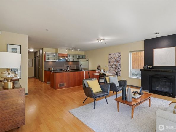 4217 Fremont Avenue N 2, Seattle WA 98103