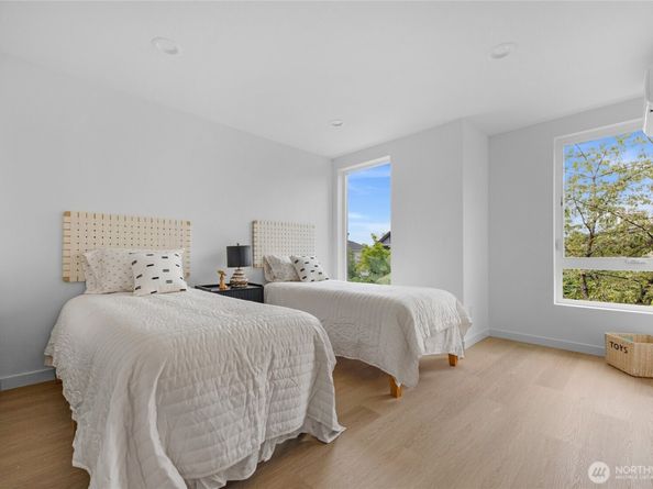 922 16th Avenue A, Seattle WA 98122