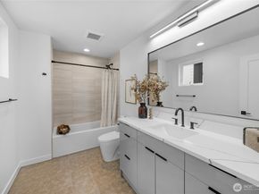 922 16th Avenue A, Seattle WA 98122