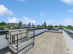 604 NW 77th Street D, Seattle WA 98117