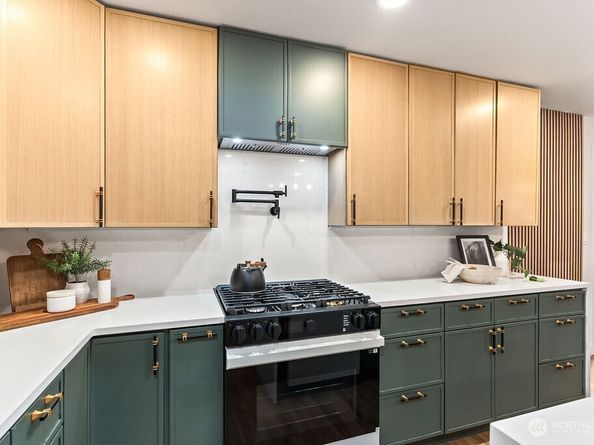 18335 Ashworth Avenue N, Shoreline WA 98133