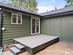 18335 Ashworth Avenue N, Shoreline WA 98133