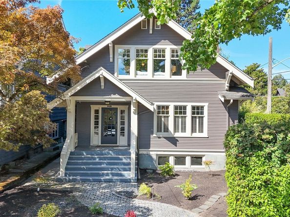 2033 11th Avenue E, Seattle WA 98102