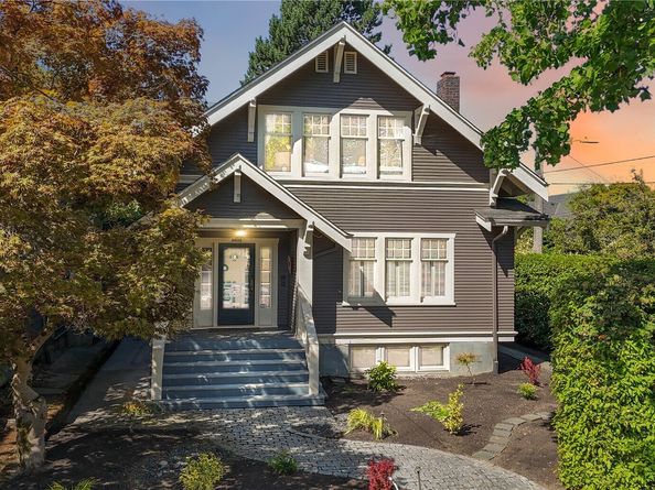 2033 11th Avenue E, Seattle WA 98102