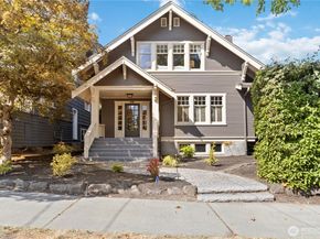 2033 11th Avenue E, Seattle WA 98102