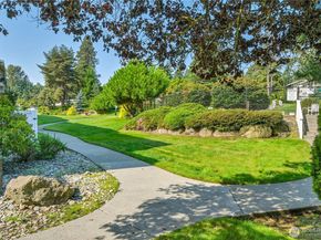 12701 NE 9th Place D206, Bellevue WA 98005