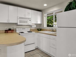 12701 NE 9th Place D206, Bellevue WA 98005